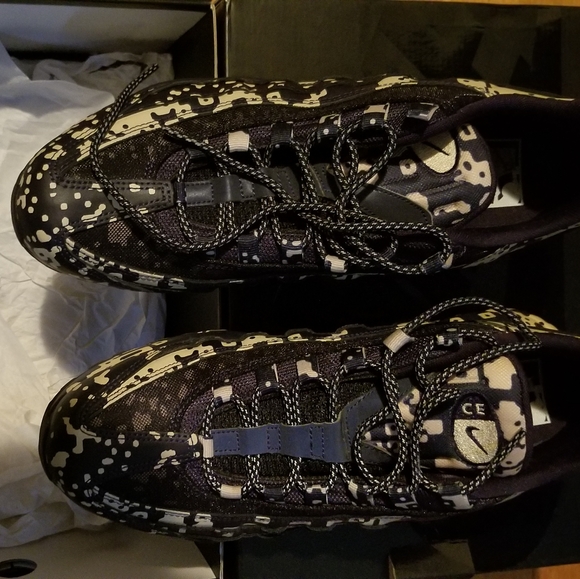 Nike Air Max 95/C.E. - Picture 2 of 4